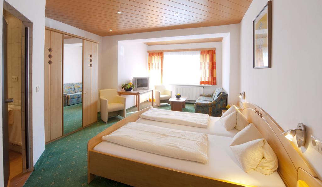 Clubhotel Goetzens Room photo